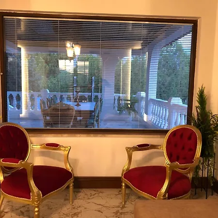 Deluxe Villalari *