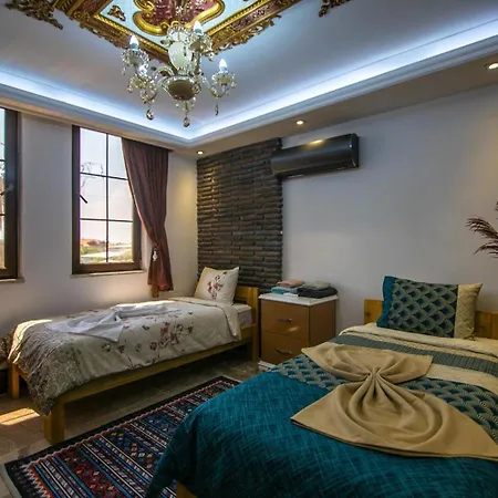 Deluxe Villalari *